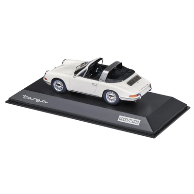 Porsche 911 Targa Hellelfenbein Collectors Model Car - Scale 1:43