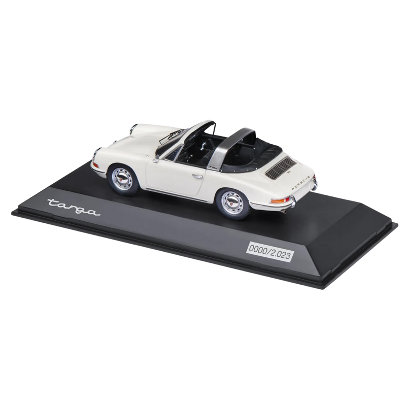 Porsche 911 Targa Hellelfenbein Collectors Model Car - Scale 1:43