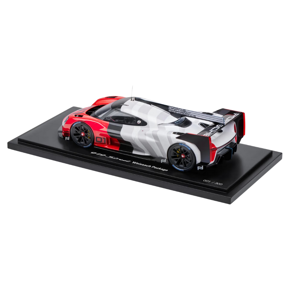 Porsche 919 Street Weissach Package Collectors Model - Scale 1:18