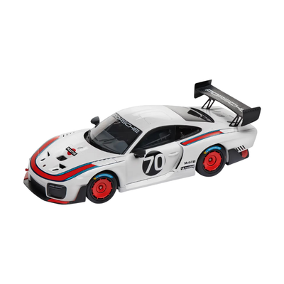 Porsche 935 2019 White Collectors Model Car - Scale 1:18