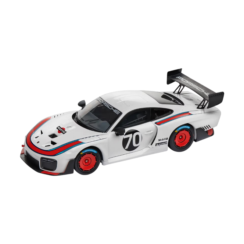 Porsche 935 2019 White Collectors Model Car - Scale 1:18