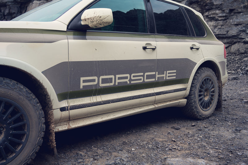 Porsche Hunt Decal Set - Cayenne 03-10 PCG-044-807-00