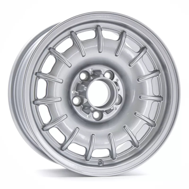 Porsche Maxilite Bundt Style Silver Wheel - ET11 - 7x16 inch MBBA71611