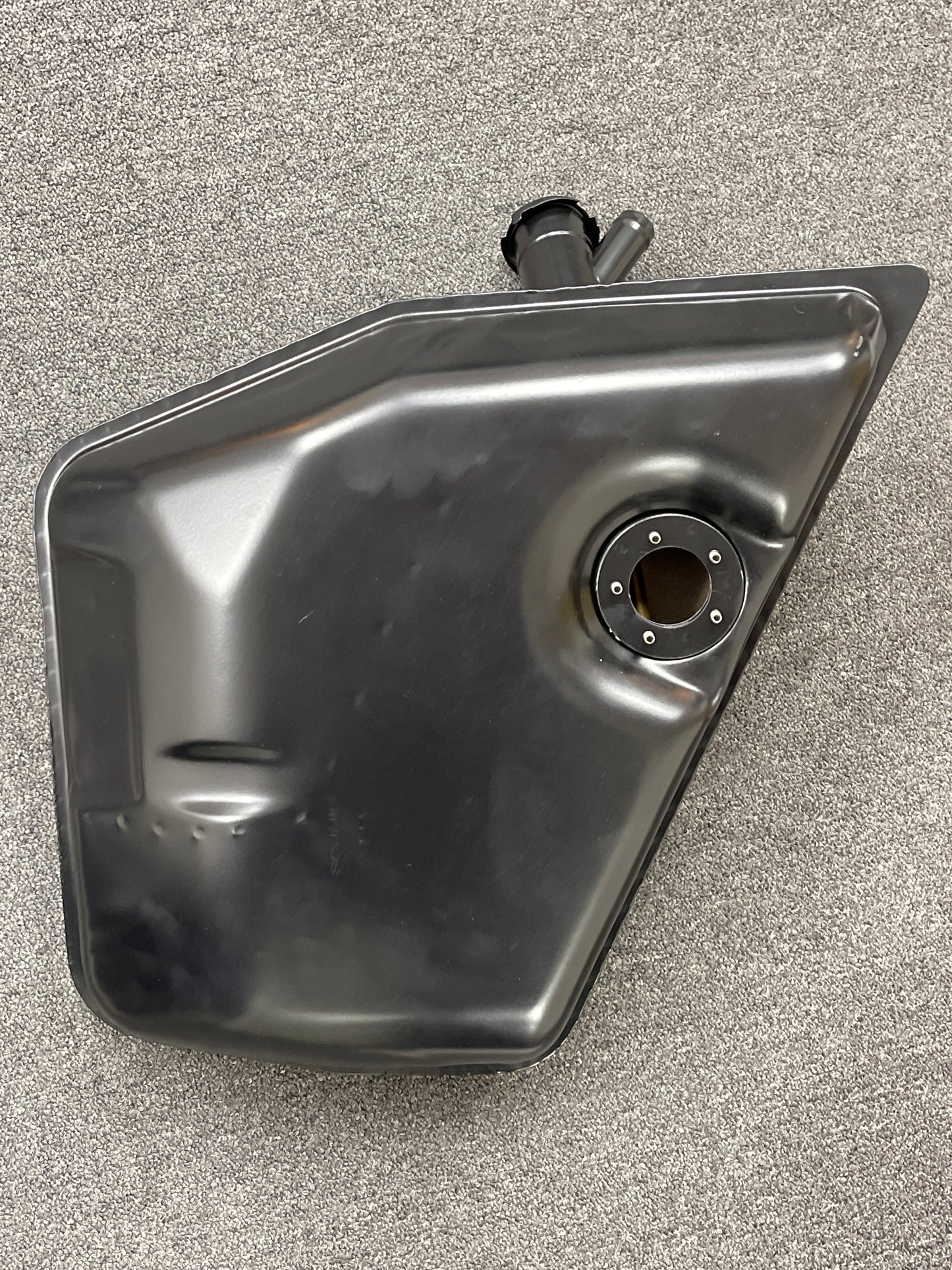 Porsche Oil Tank - 911 Carrera 3.0-3.3 73-89 NOS NOS-911-107-006-26