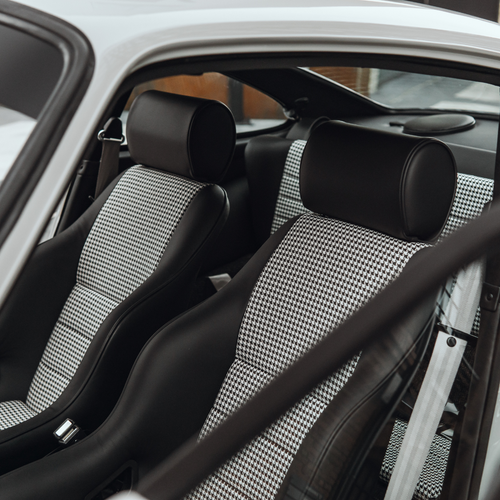 Porsche Pepita Fabric Houndstooth - Black & White 1 Meter MAT-HOU-BLK-WHT