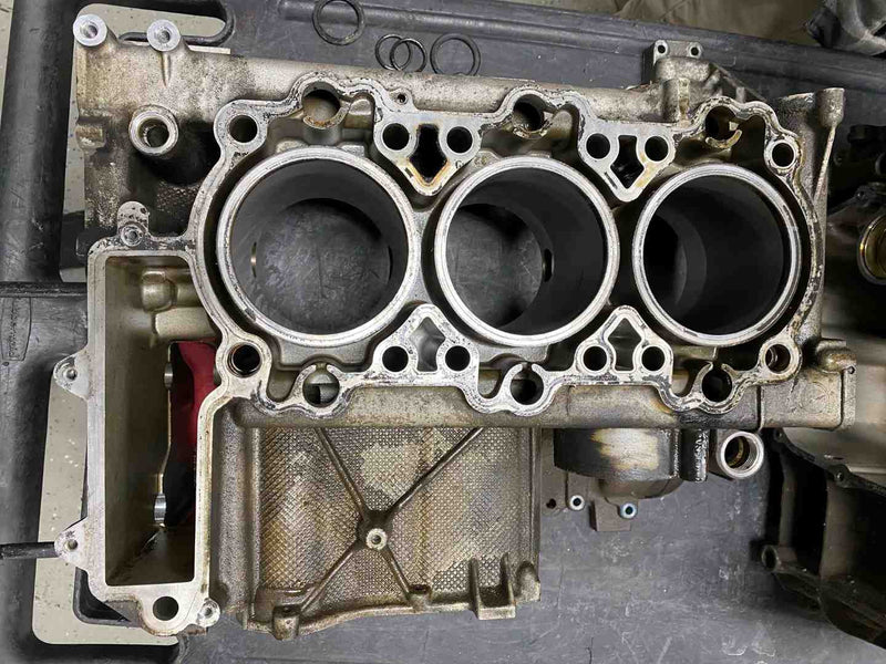Porsche Vapor Blasting Service -654725
