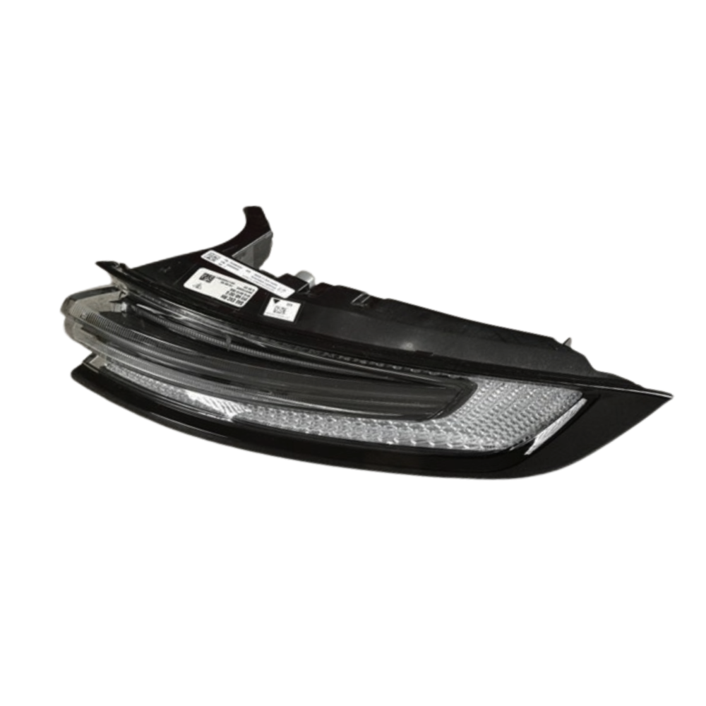 Rear Light - Right - Cayenne | 2024-2025