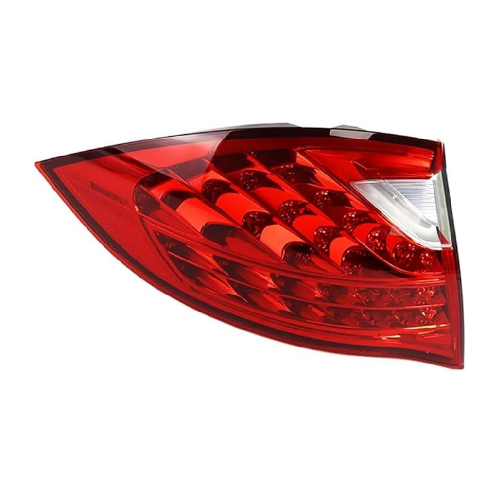 Rear Right Outer Tail Light Assembly - Cayenne | 2011-2014
